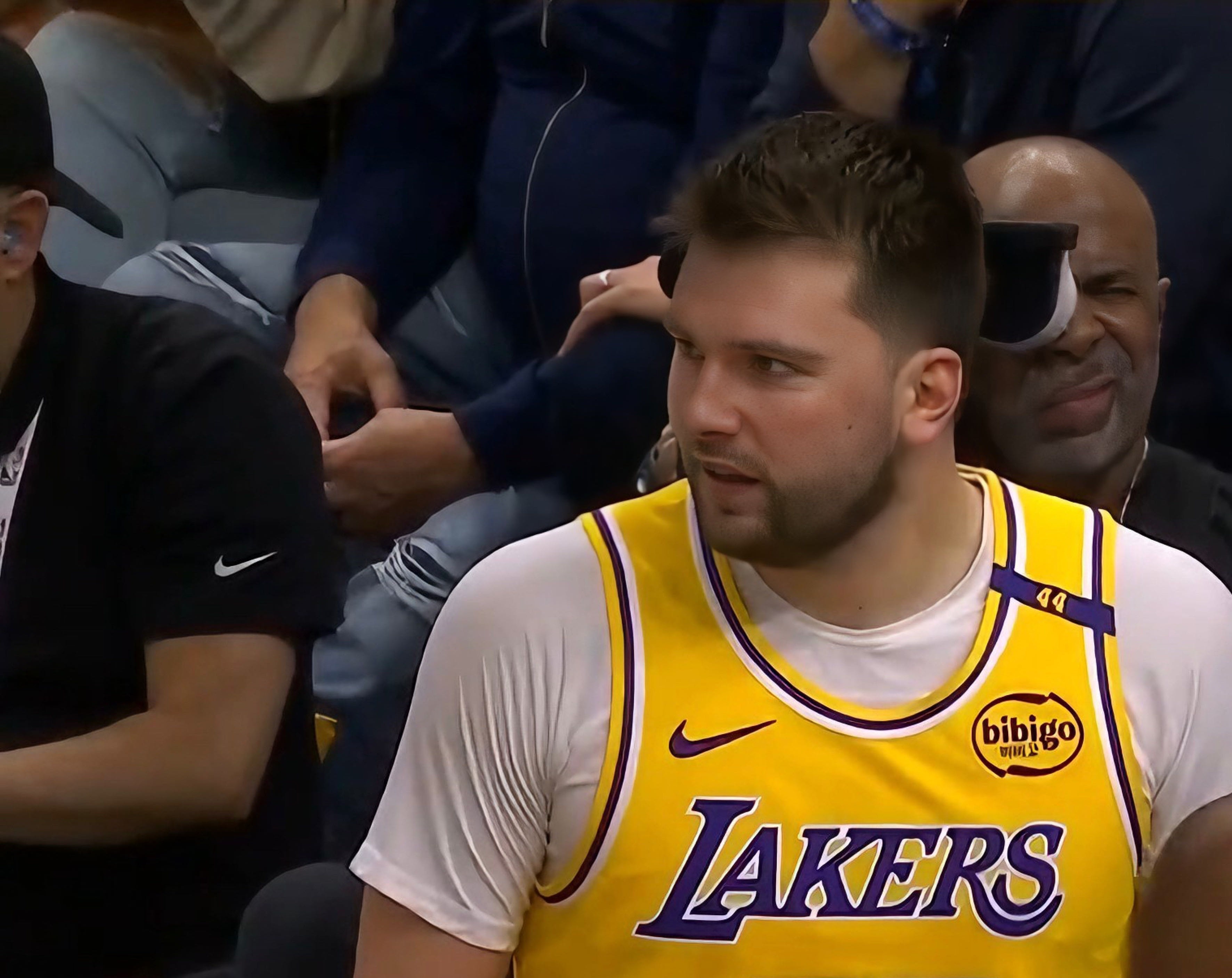 东契奇连续十二场比赛得分超过战术调整，TES挑战极限！的简单介绍